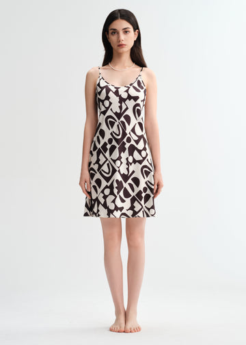 Black and white pattern silk suspender skirt